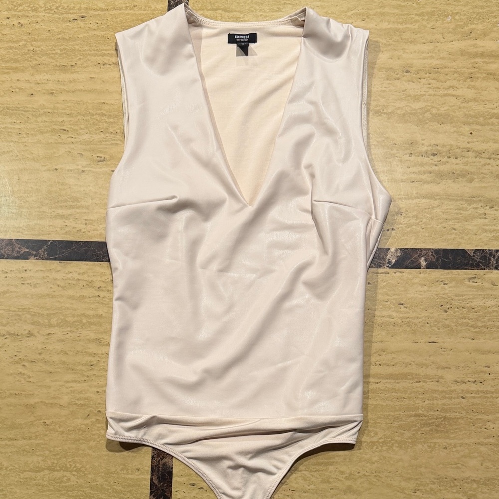 Express Cream Body Contour Compression V-Neck Sleeveless Bodysuit